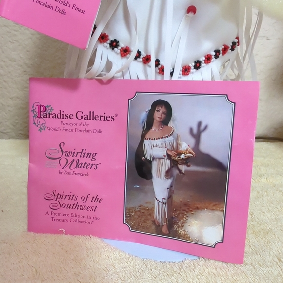 New Vintage Collectible Paradise Galleries Porcelain Native American Doll 17" - Picture 4 of 16